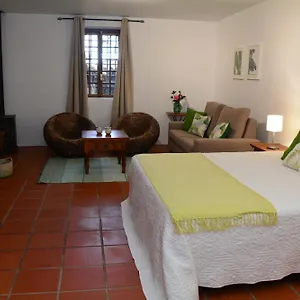 Solar Arco De Sao Jorge Apartment